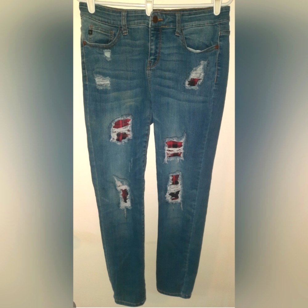 Judy Blume skinny jeans red buffalo plaid, distressed size 13 / 31 EUC
